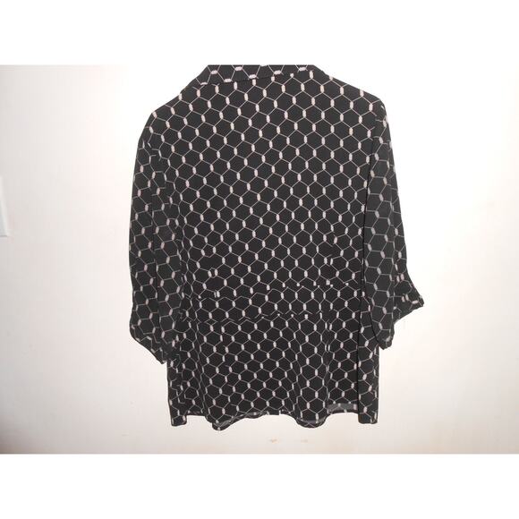 NINETY Women's Black/Cream Geo Print 3/4 Bell Sleeve Button Down Blouse size XL - Picture 4 of 5